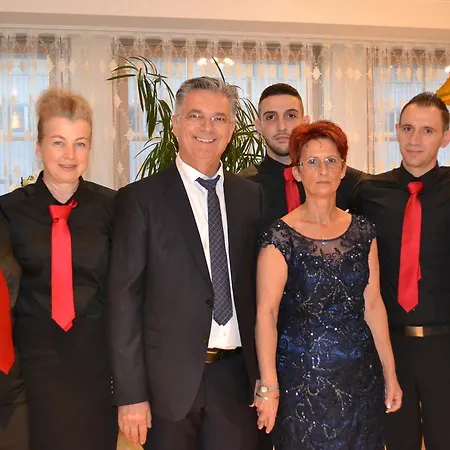 Gasthof Tiefenau Värdshus